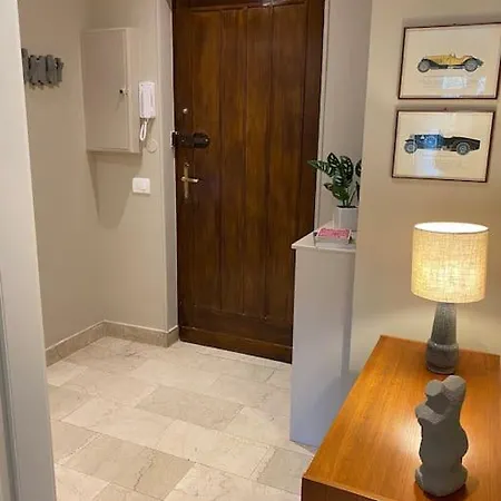 The Two Palms - Modern Flat In The Centre W 2 Beds Biella