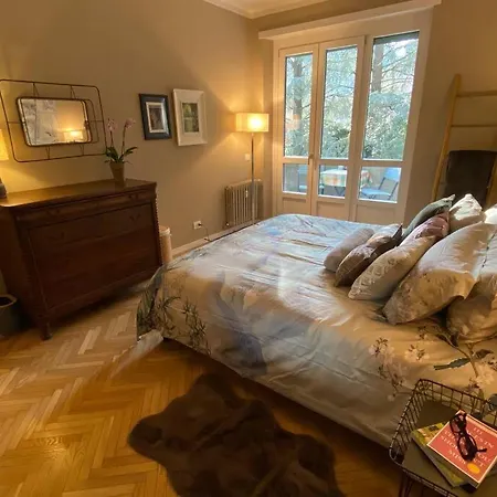 The Two Palms - Modern Flat In The Centre W 2 Beds Biella